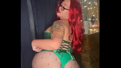 RT if you&rsquo_d help me take this off ?BBW Cosplay Hotwife Thumb