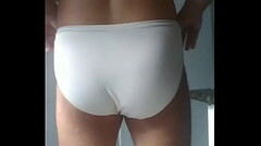 Tes&atilde_o na cueca velha Thumb