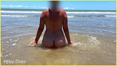 Wife goes nude at public beach Thumb