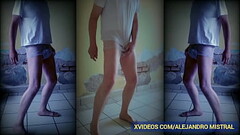 V&iacute_deo gay fetiche baile en ropa interior trusas calz&oacute_n calzoncillos mojados de nylon mostrando su enorme verga Alejandro Mistral Thumb