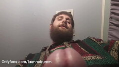 You deserve a hot cock in your mouth! Let me help you and cum down your throat! Thumb