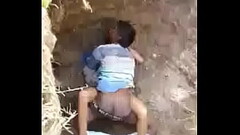 desi girl and guy sex outside Thumb